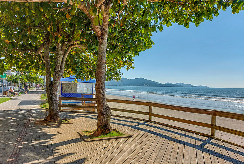 melhores praias pra se ir em itapema e região