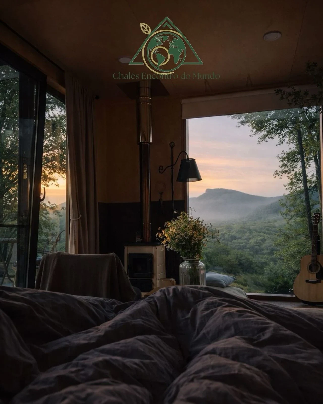 quarto chalé temático Encontro do Mundo vista montanha amanhecer Rancho Queimado SC