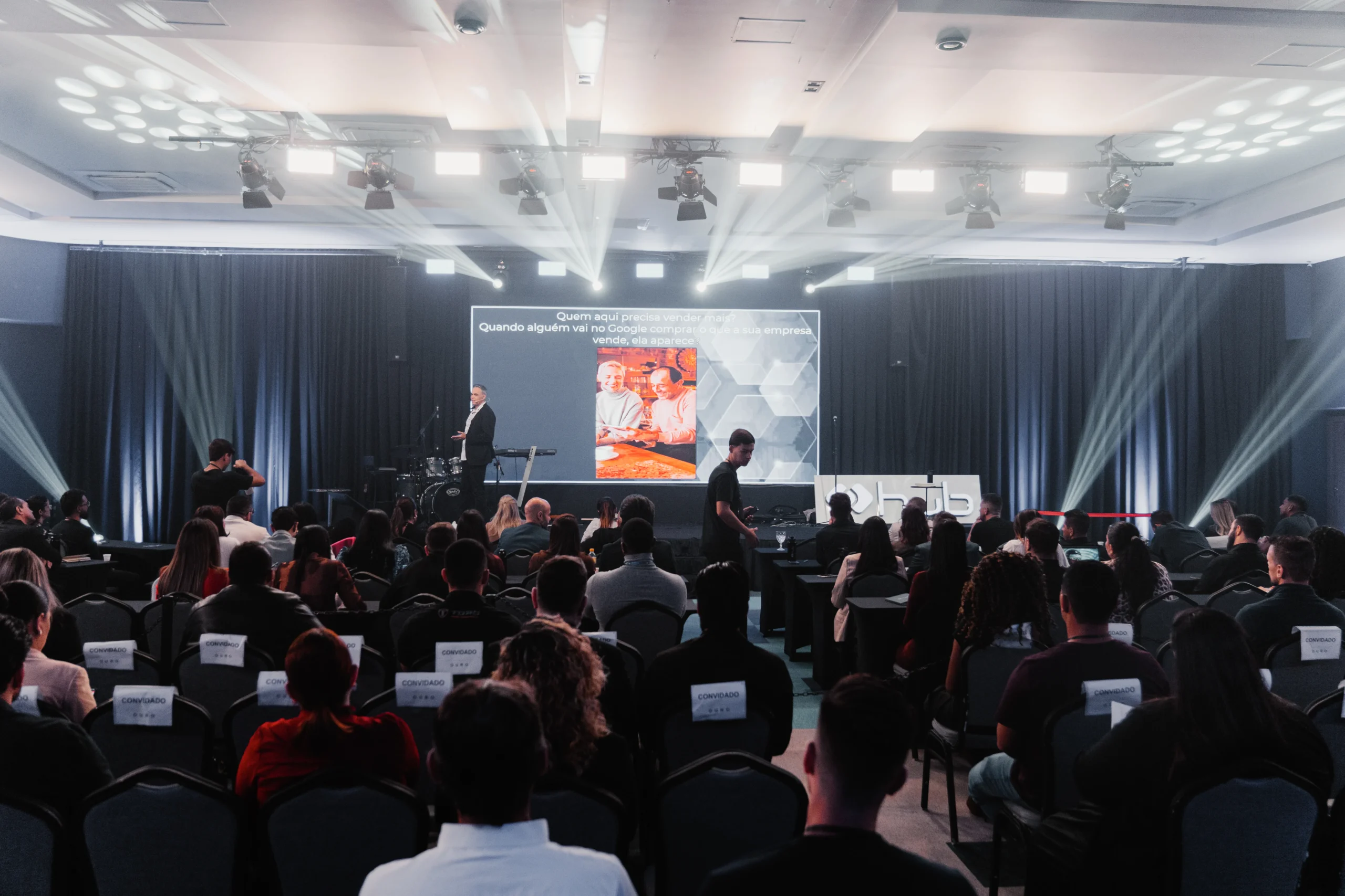Anderson Dove no evento HUB de tecnologia em Balneário Camboriú